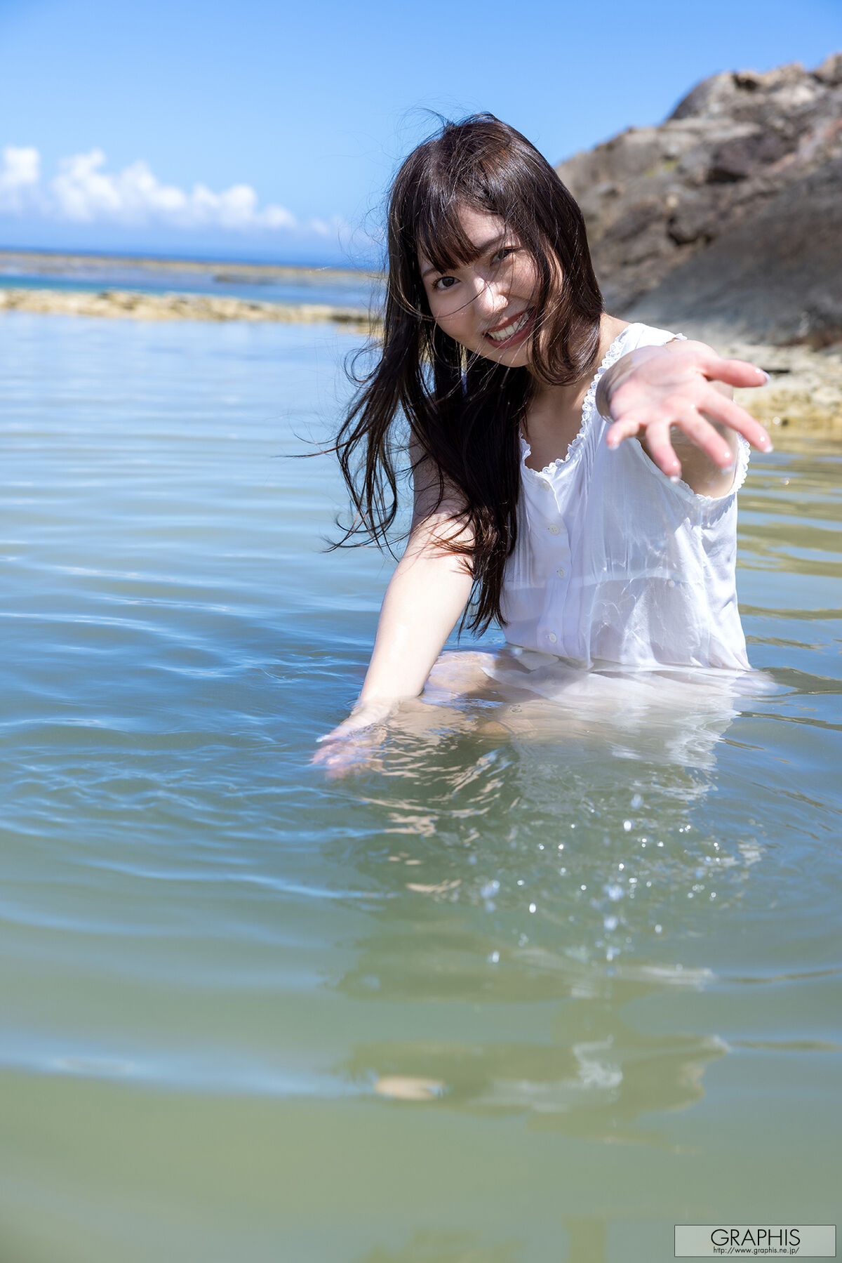 Miyu Aizawa 逢沢みゆ - Graphis New Years Holiday SPECIAL 2025-2026 Come Across Vol.1-2