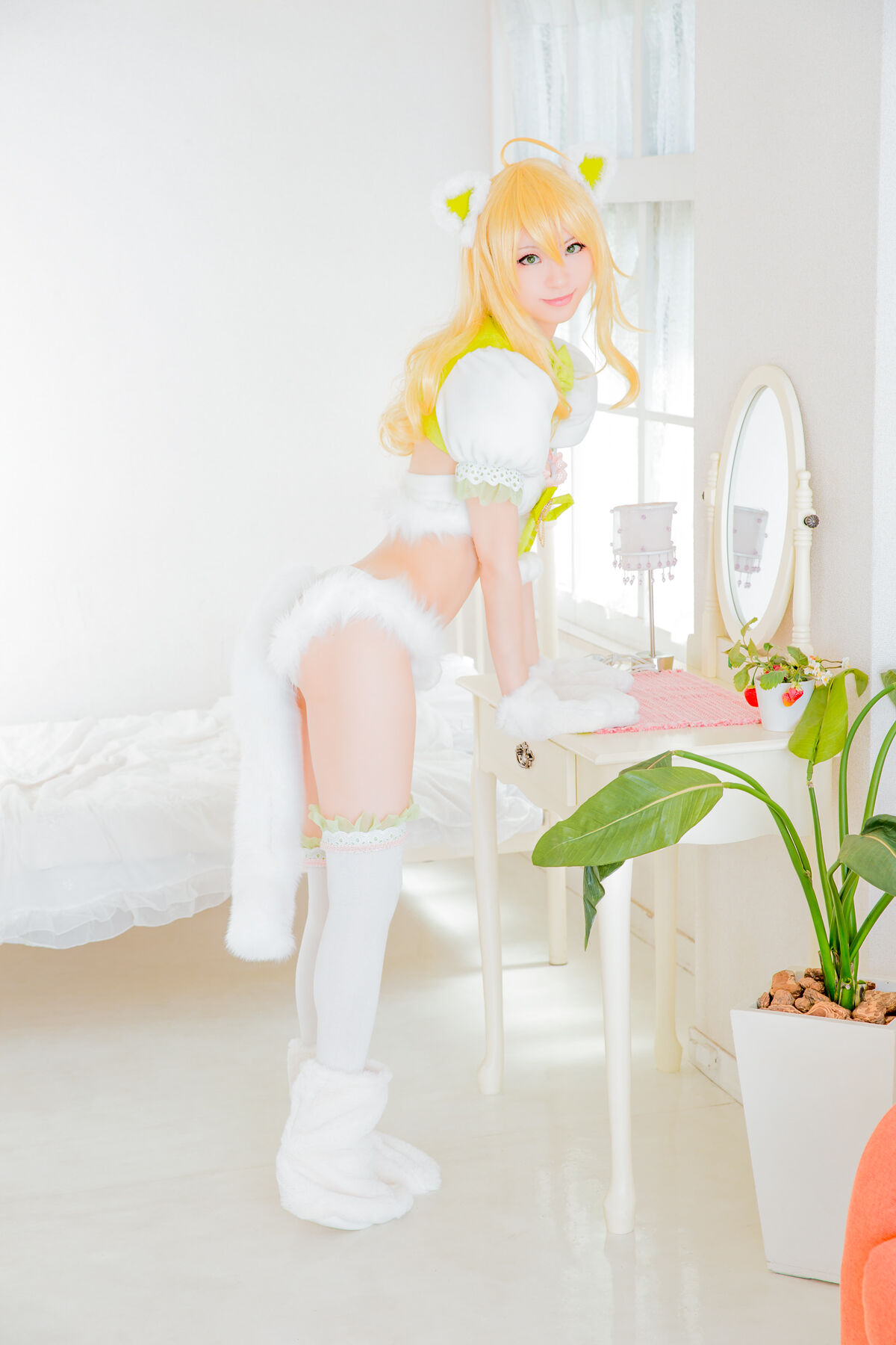 Coser@Mikehouse ミケ - Top Idol Sleeping Beauty Part02