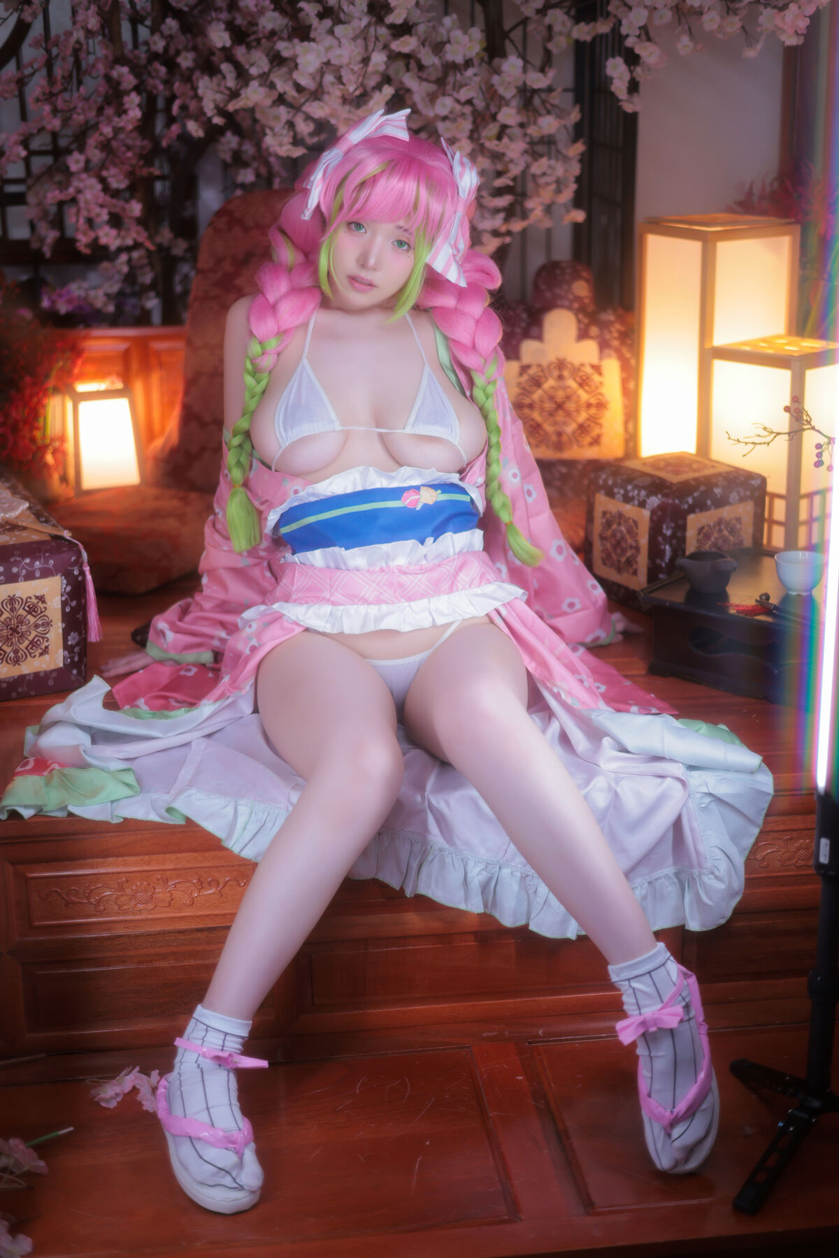 Yeon Woo 연우 - MITSURI Part01