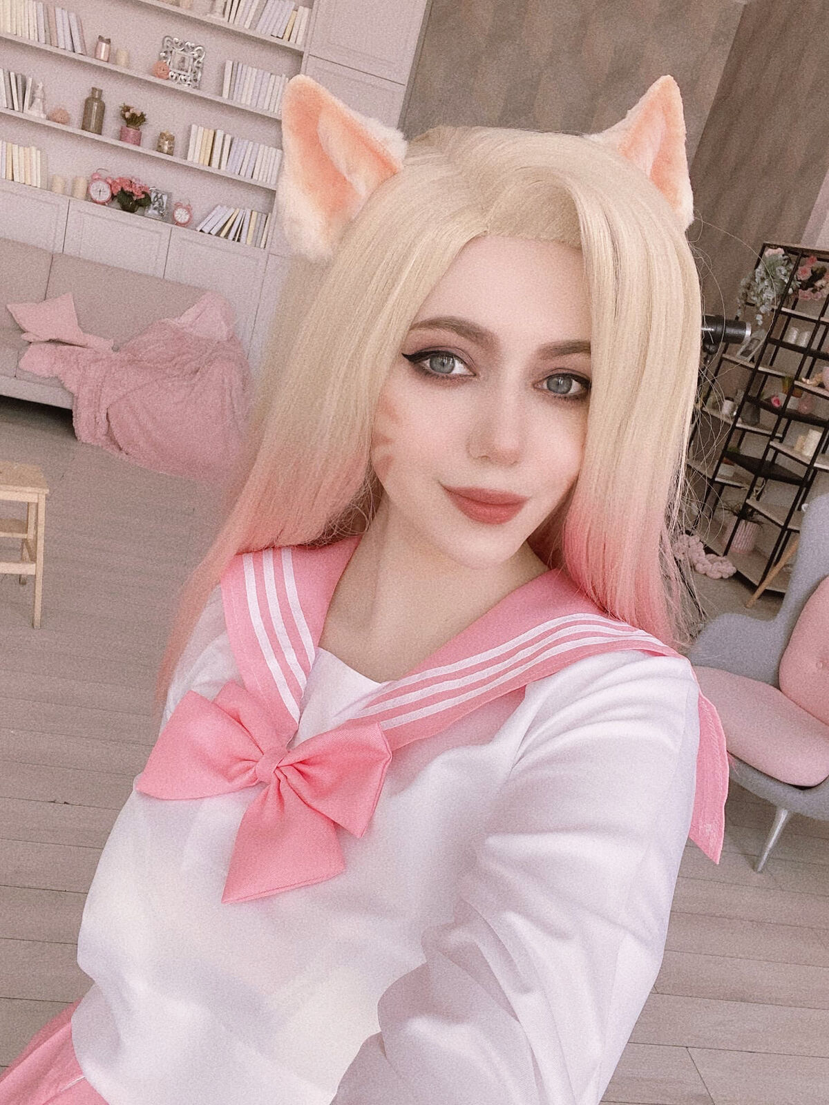 Coser@Alina Becker - Ahri Schoolgirl Part02