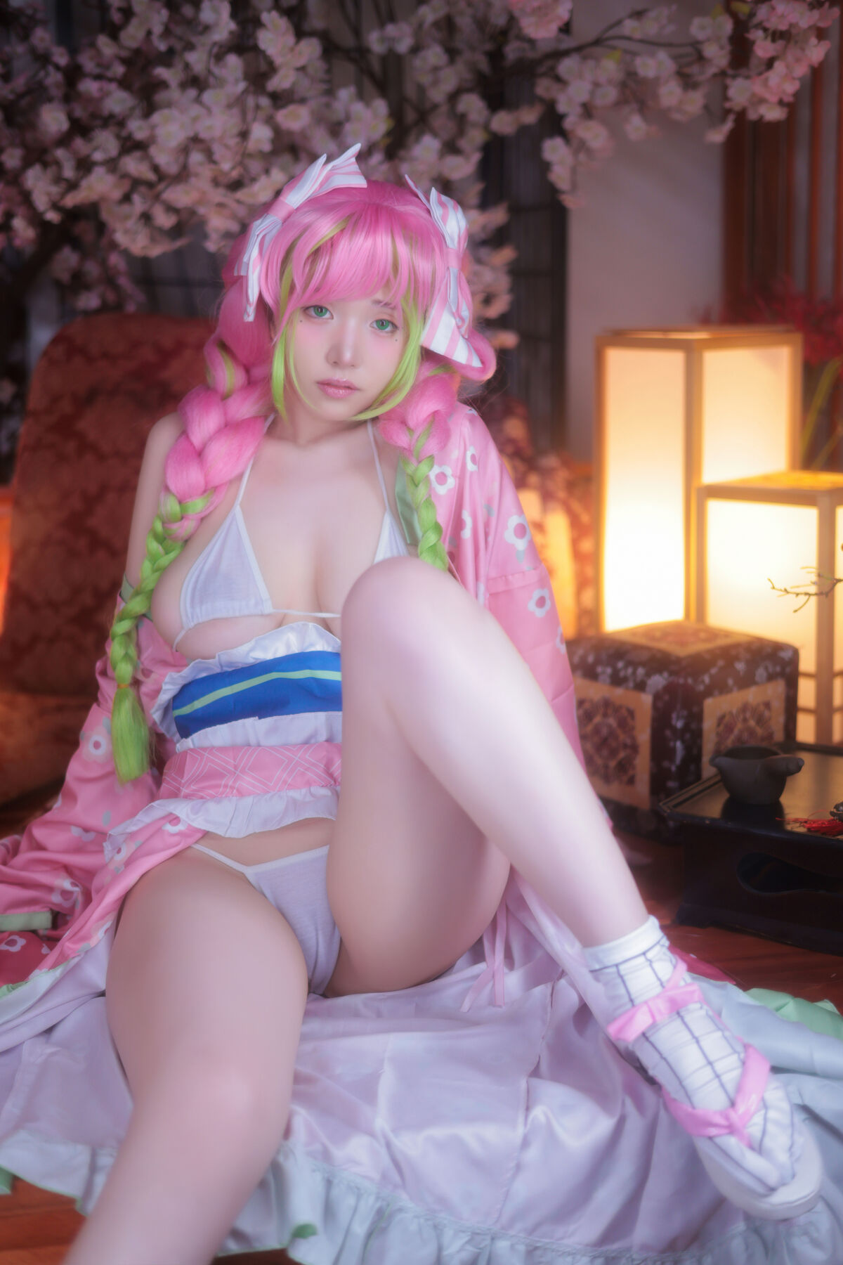 Yeon Woo 연우 - MITSURI Part01