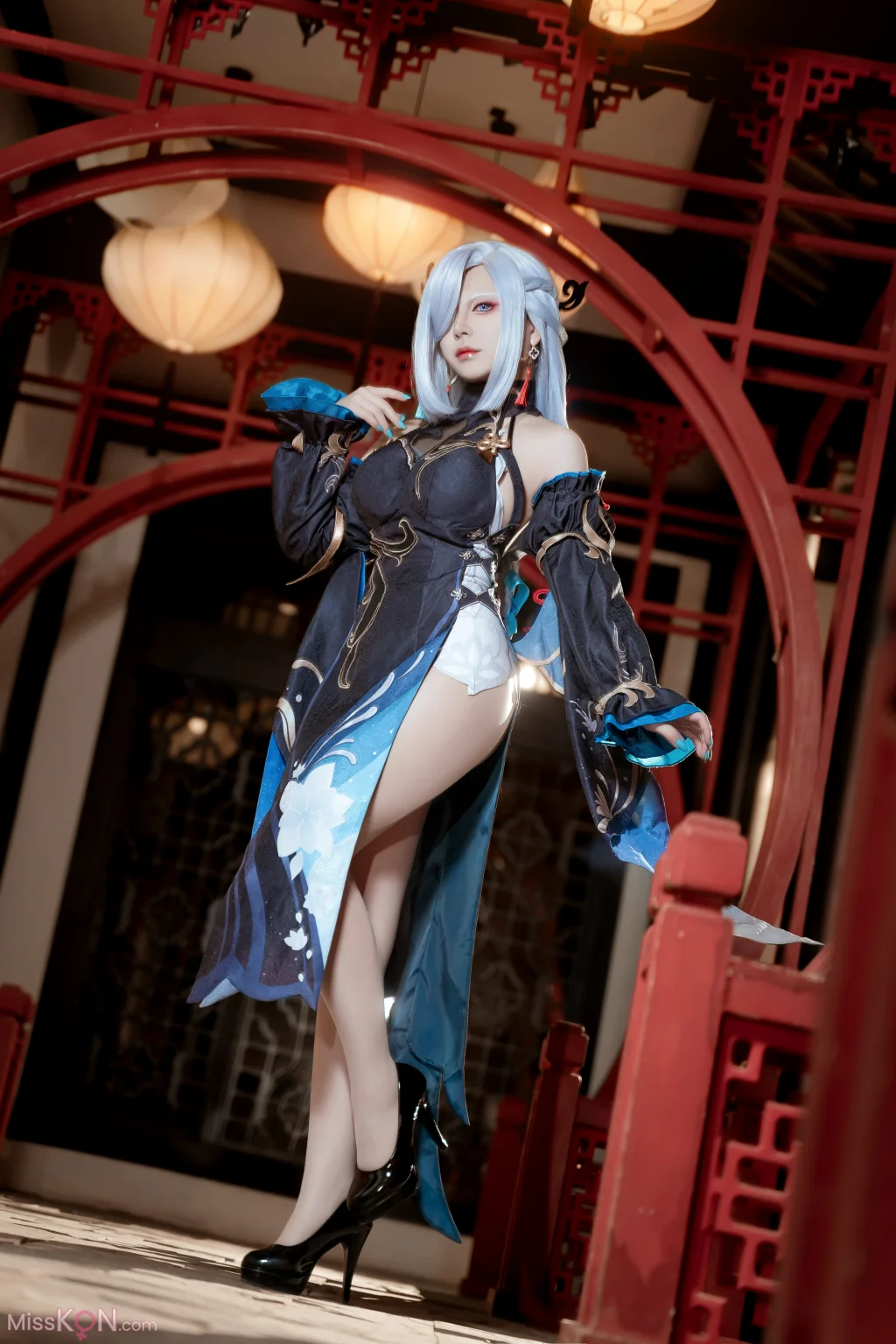 Coser@虎森森_ 原神 申鹤 冷花幽露