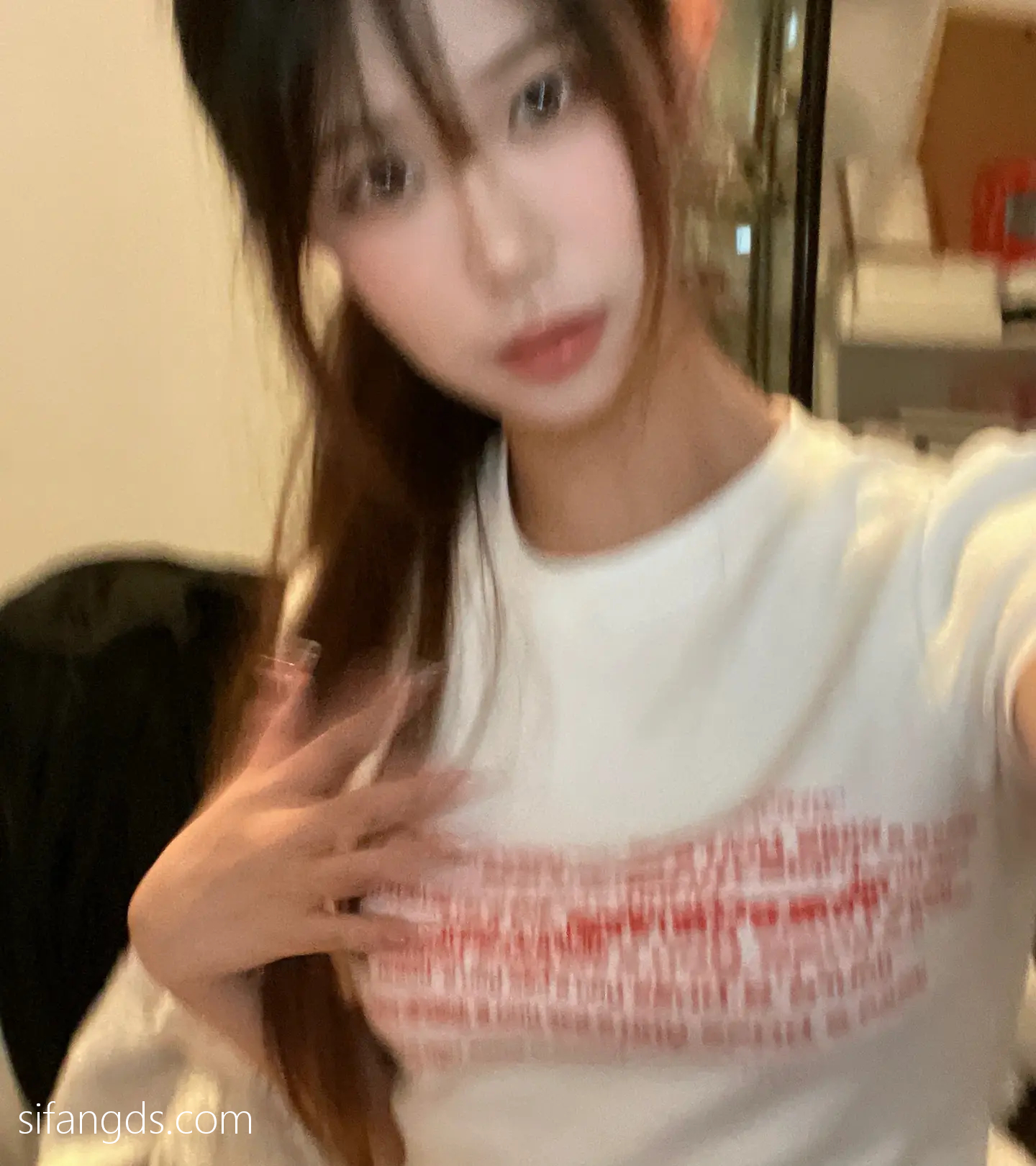 抖音反差女神『宥子oct9』最新定制道具自慰，风骚气质高挑身材男人看了就想侵犯穷人女神富人玩物精盆