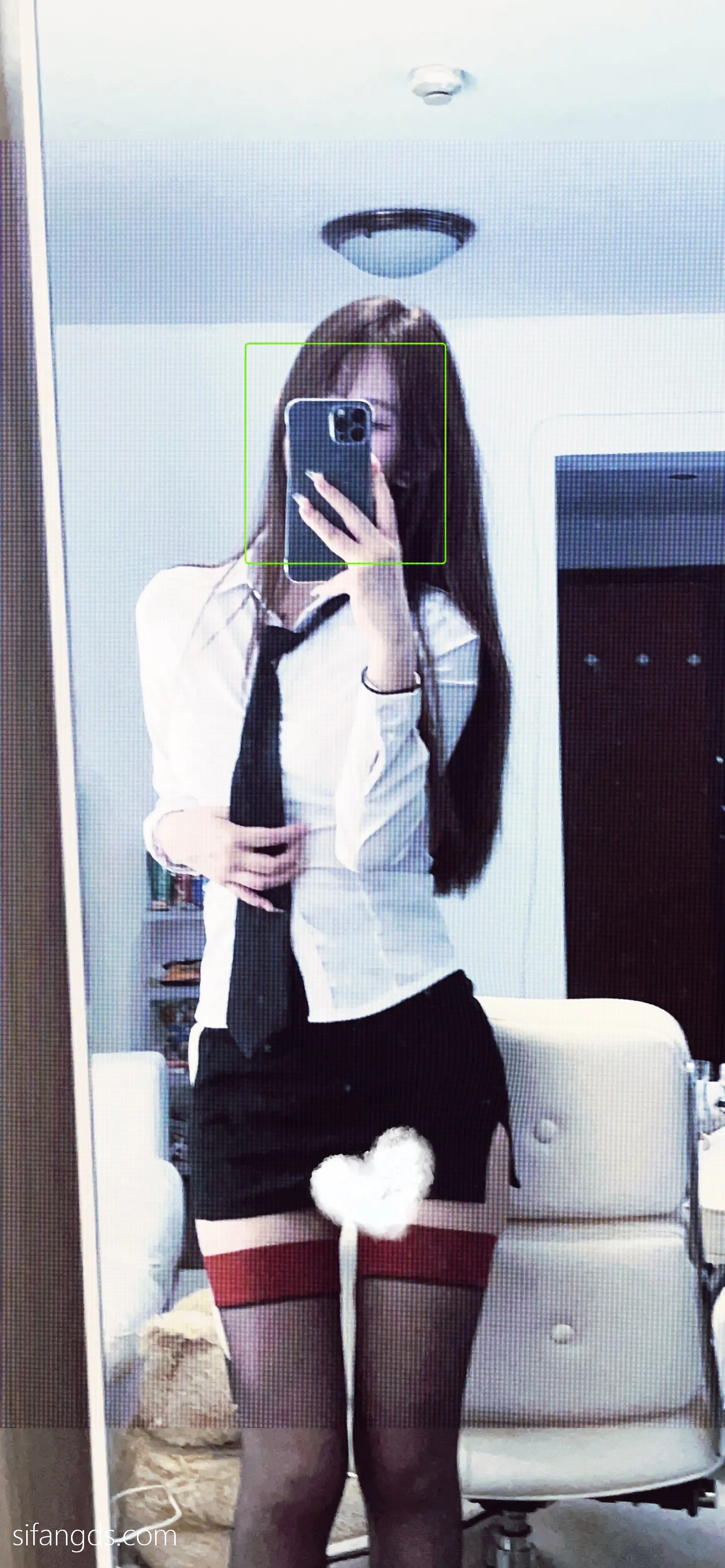 抖音反差女神『宥子oct9』最新定制道具自慰，风骚气质高挑身材男人看了就想侵犯穷人女神富人玩物精盆