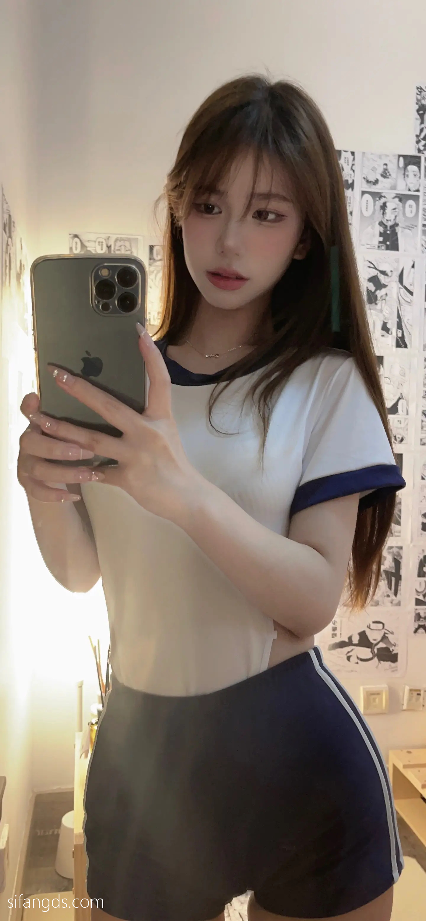 抖音反差女神『宥子oct9』最新定制道具自慰，风骚气质高挑身材男人看了就想侵犯穷人女神富人玩物精盆