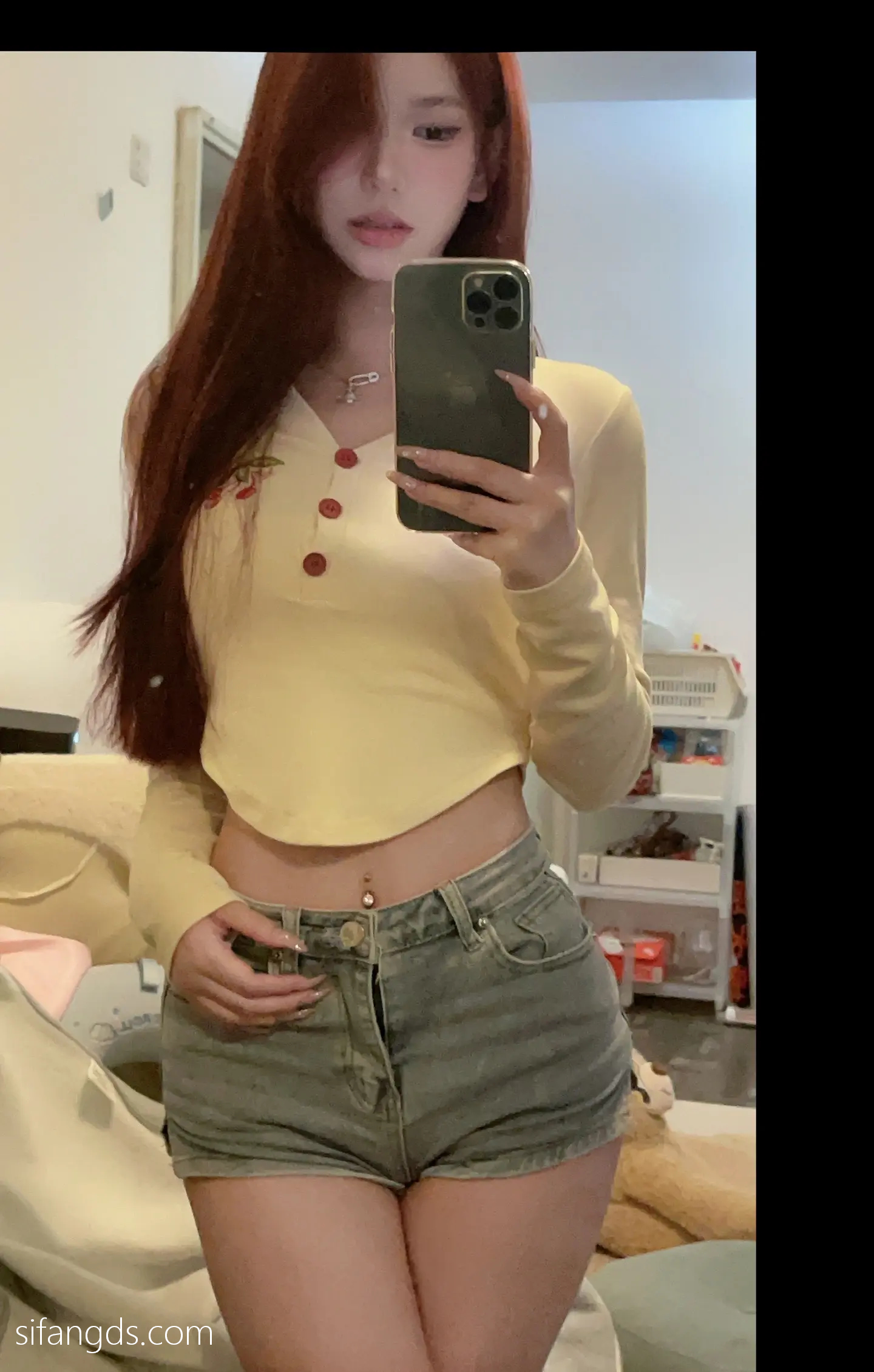 抖音反差女神『宥子oct9』最新定制道具自慰，风骚气质高挑身材男人看了就想侵犯穷人女神富人玩物精盆