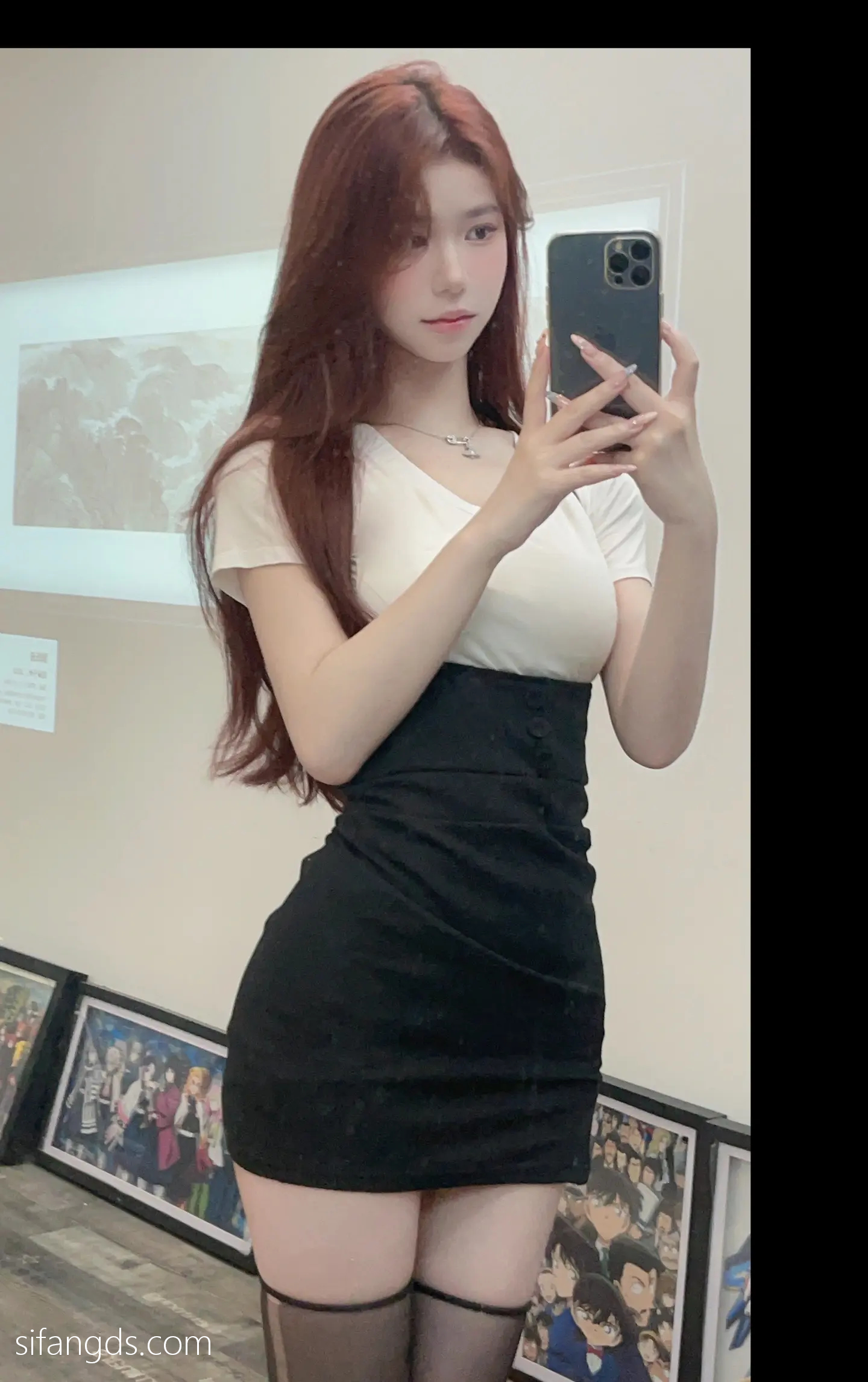 抖音反差女神『宥子oct9』最新定制道具自慰，风骚气质高挑身材男人看了就想侵犯穷人女神富人玩物精盆