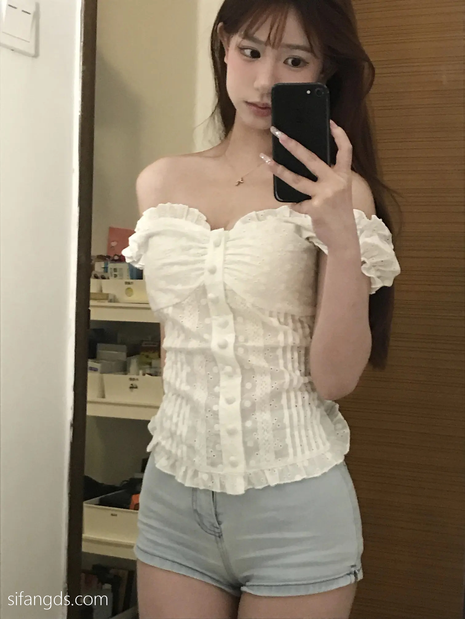 抖音反差女神『宥子oct9』最新定制道具自慰，风骚气质高挑身材男人看了就想侵犯穷人女神富人玩物精盆