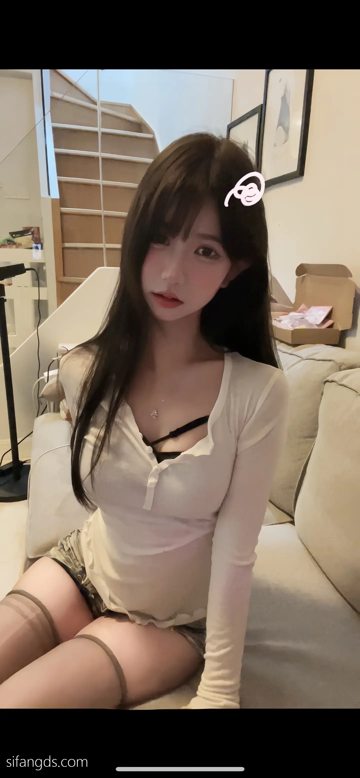 抖音反差女神『宥子oct9』最新定制道具自慰，风骚气质高挑身材男人看了就想侵犯穷人女神富人玩物精盆