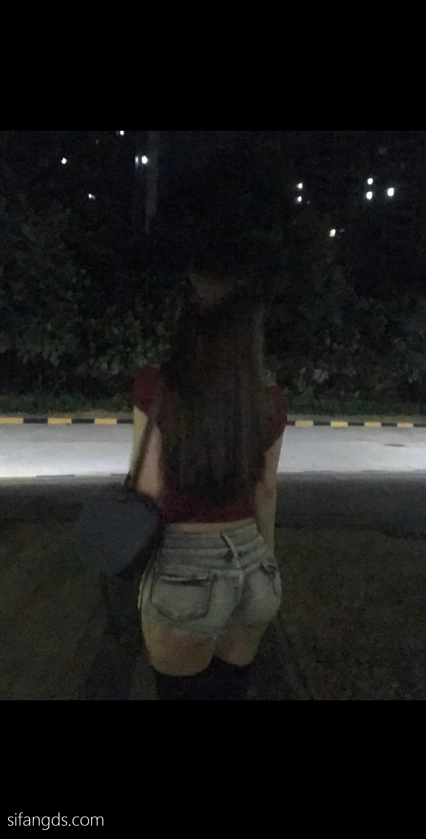 抖音反差女神『宥子oct9』最新定制道具自慰，风骚气质高挑身材男人看了就想侵犯穷人女神富人玩物精盆