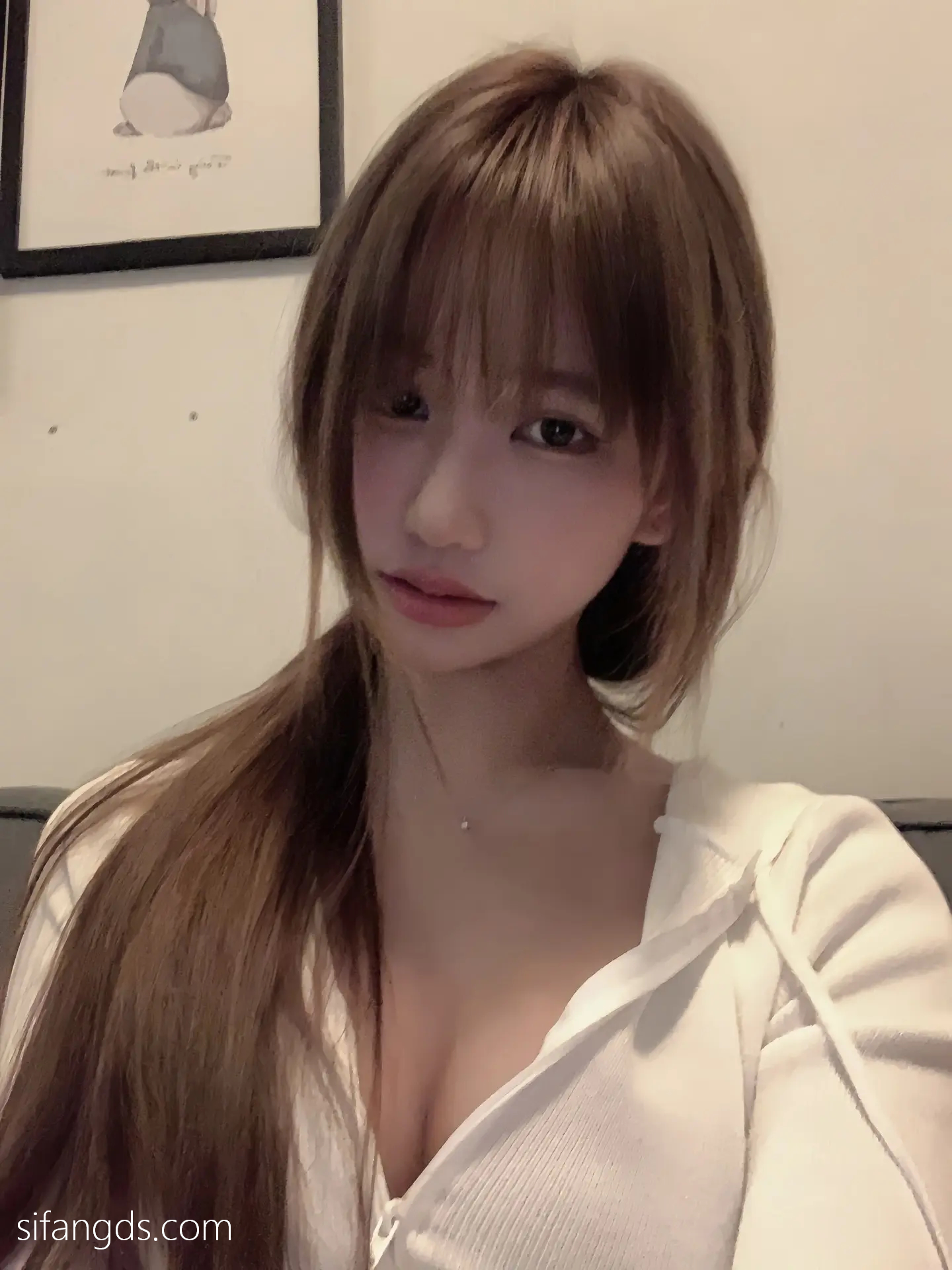 抖音反差女神『宥子oct9』最新定制道具自慰，风骚气质高挑身材男人看了就想侵犯穷人女神富人玩物精盆