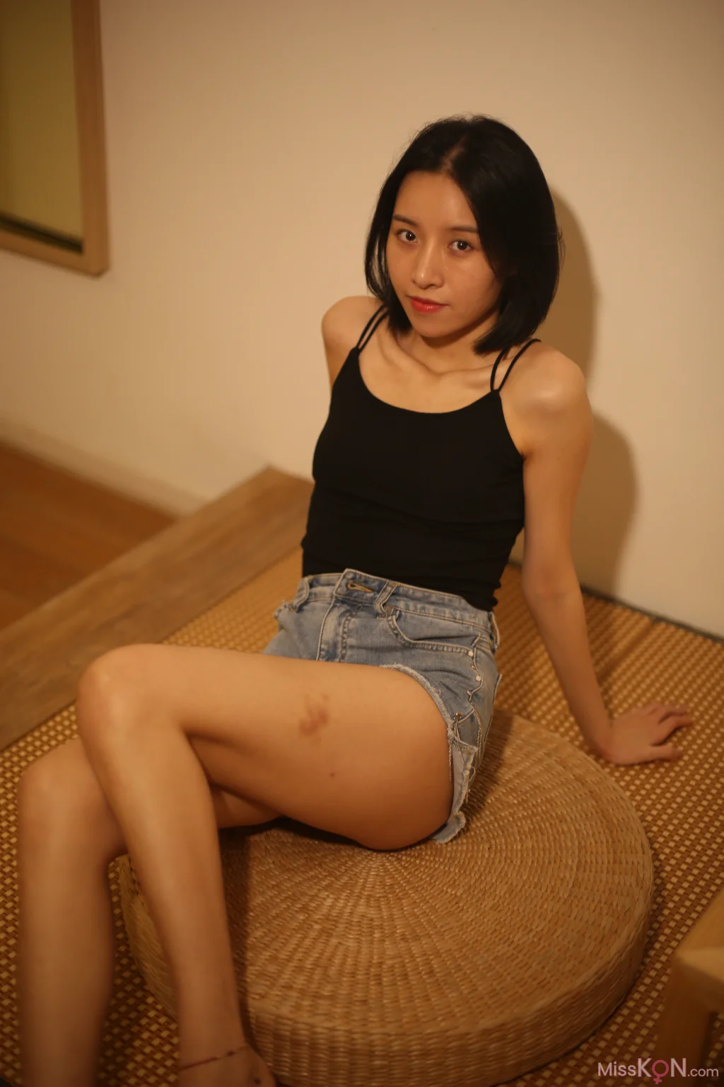 [Private Photoshoot] 梦梦_ 极品长腿御姐 全尺度私拍