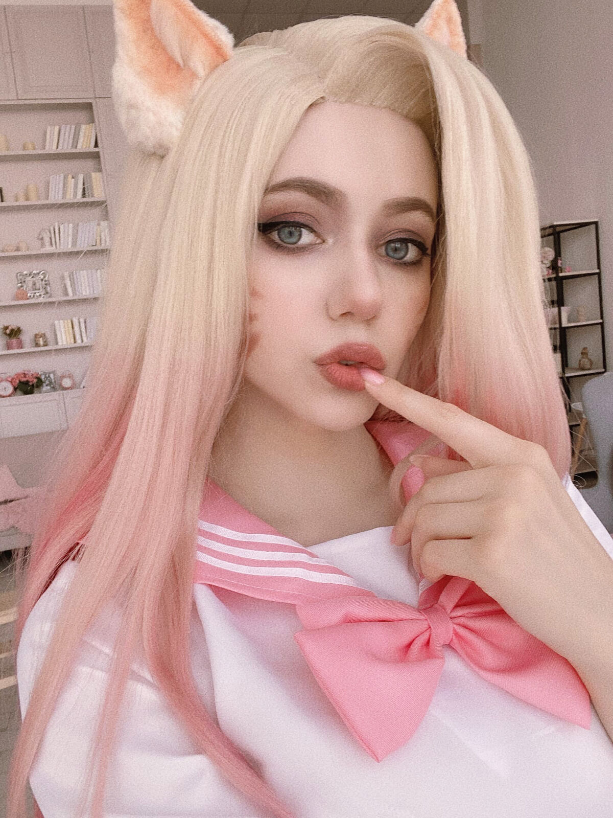 Coser@Alina Becker - Ahri Schoolgirl Part02