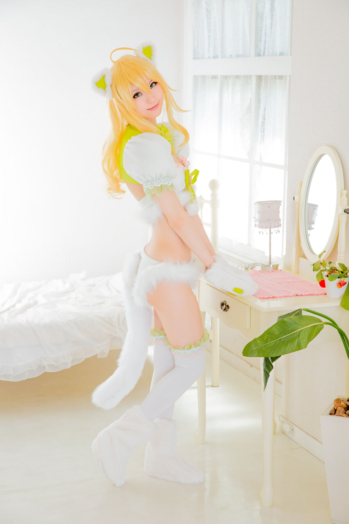 Coser@Mikehouse ミケ - Top Idol Sleeping Beauty Part02