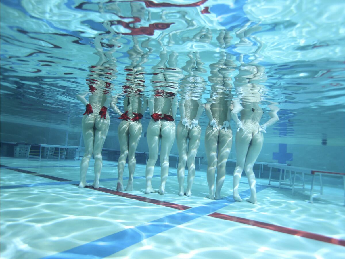 Post Digital Photo ドキッ 丸ごとヌード 全裸だらけの水泳大会 Part02