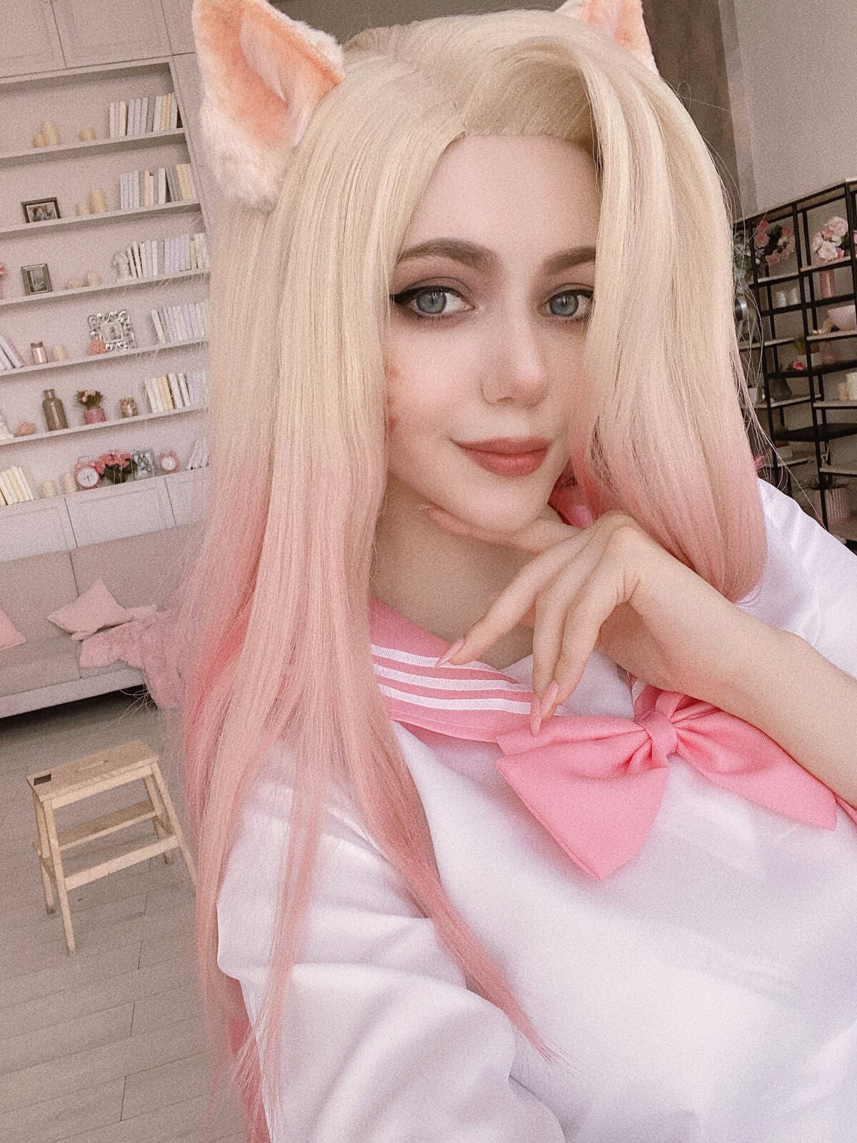 Coser@Alina Becker - Ahri Schoolgirl Part01