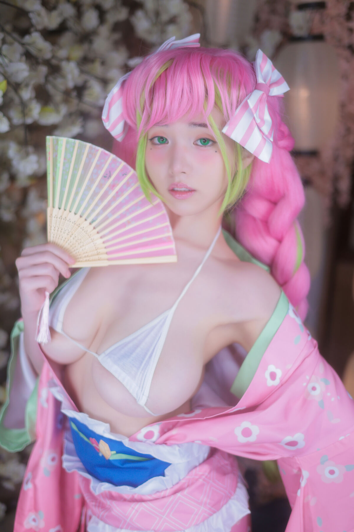 Yeon Woo 연우 - MITSURI Part01