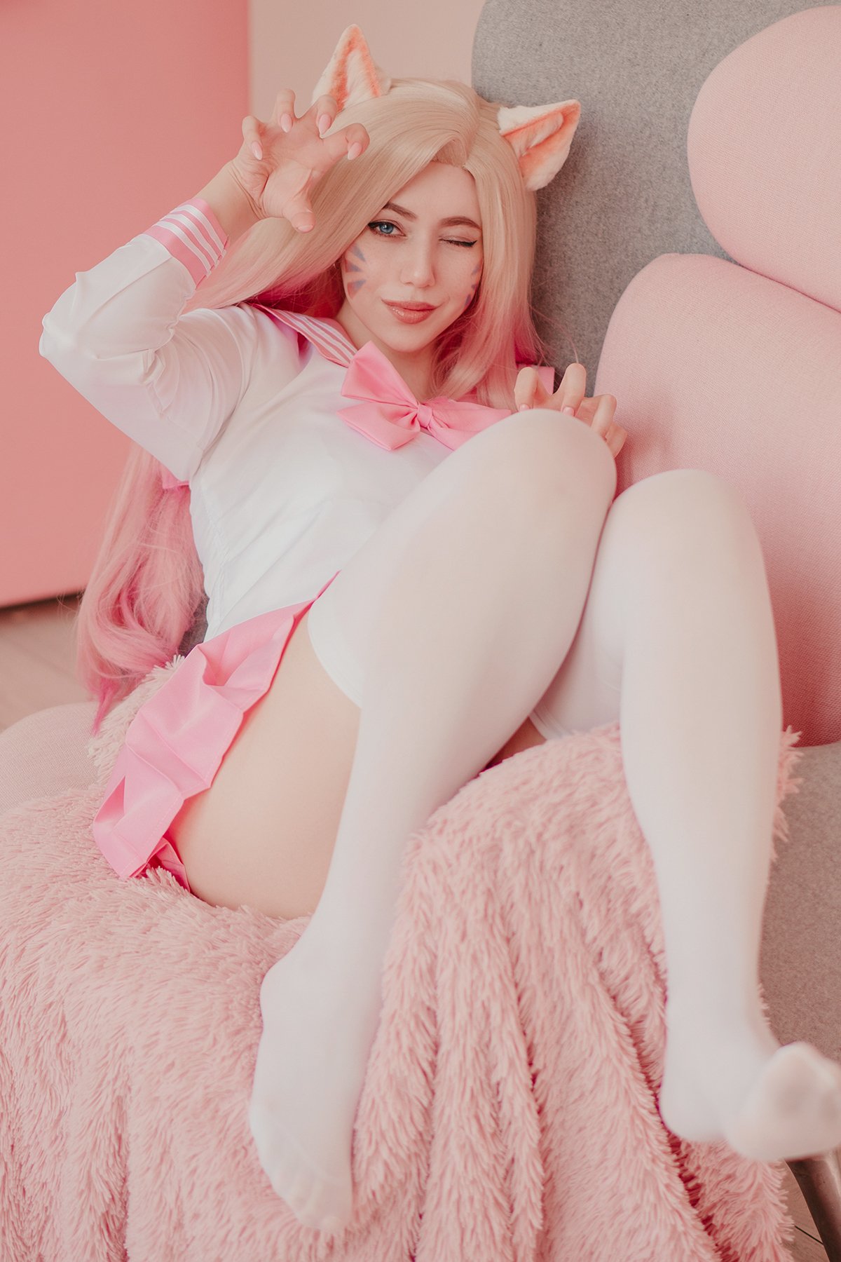 Coser@Alina Becker - Ahri Schoolgirl Part01