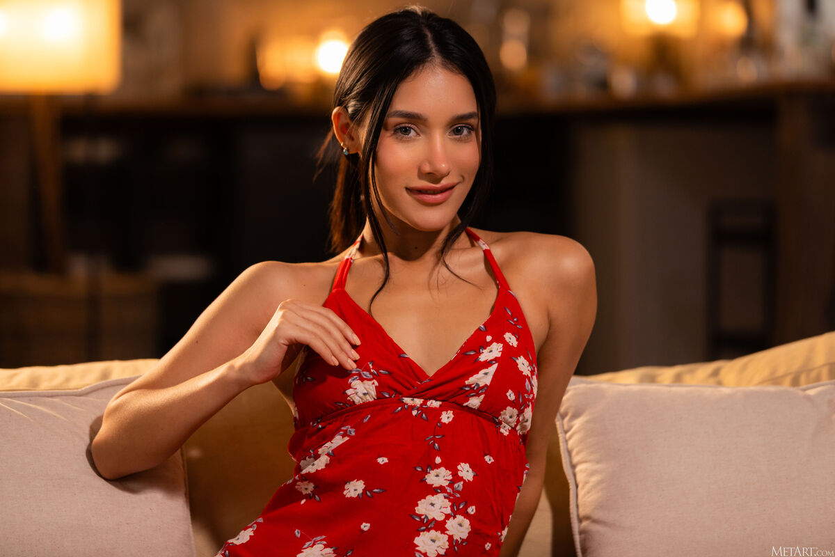 MetArt Carolina Guerrero - Presenting Carolina Guerrero Part01