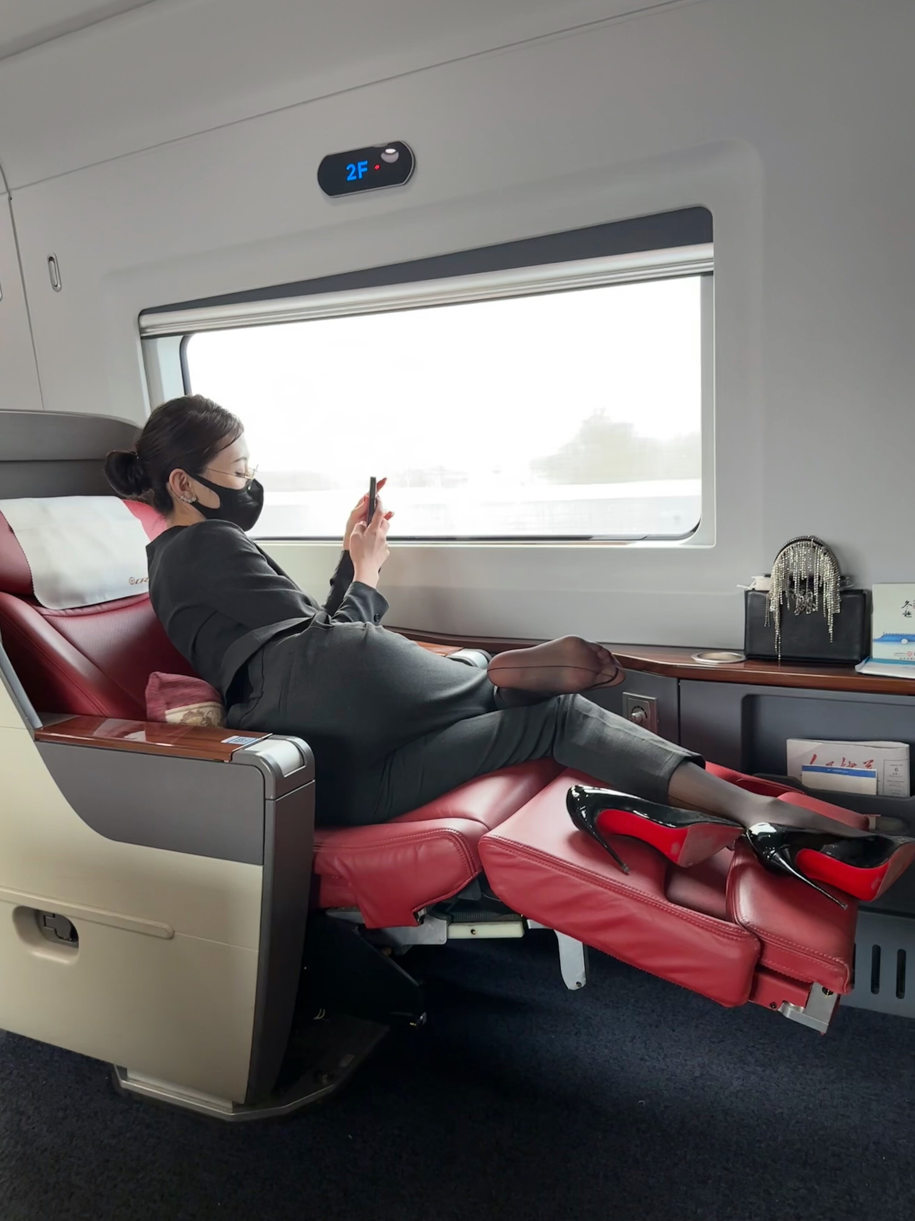 脸红Dearie_ 微密圈动铁艳女