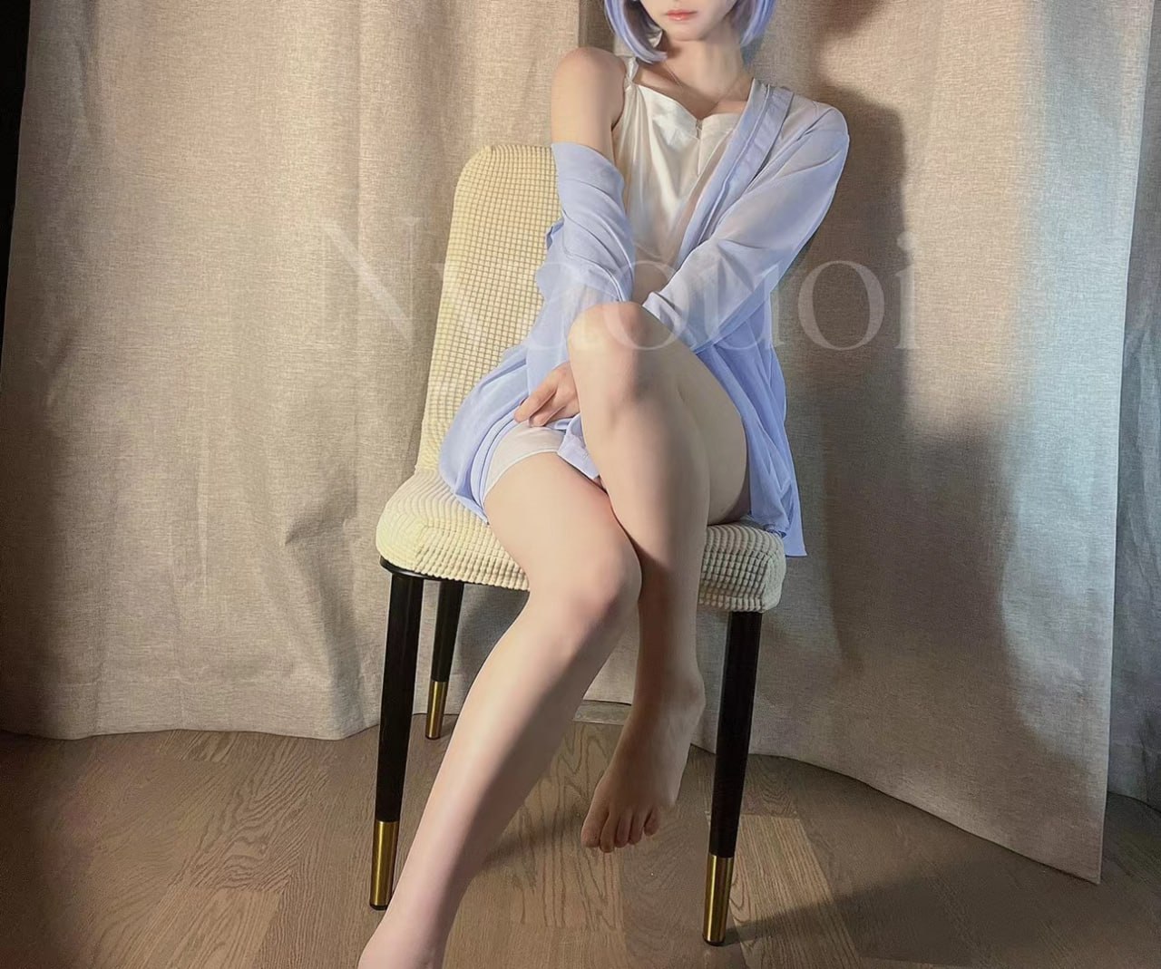 可爱清纯萝莉嫩妹子大尺度私拍收费套图视频