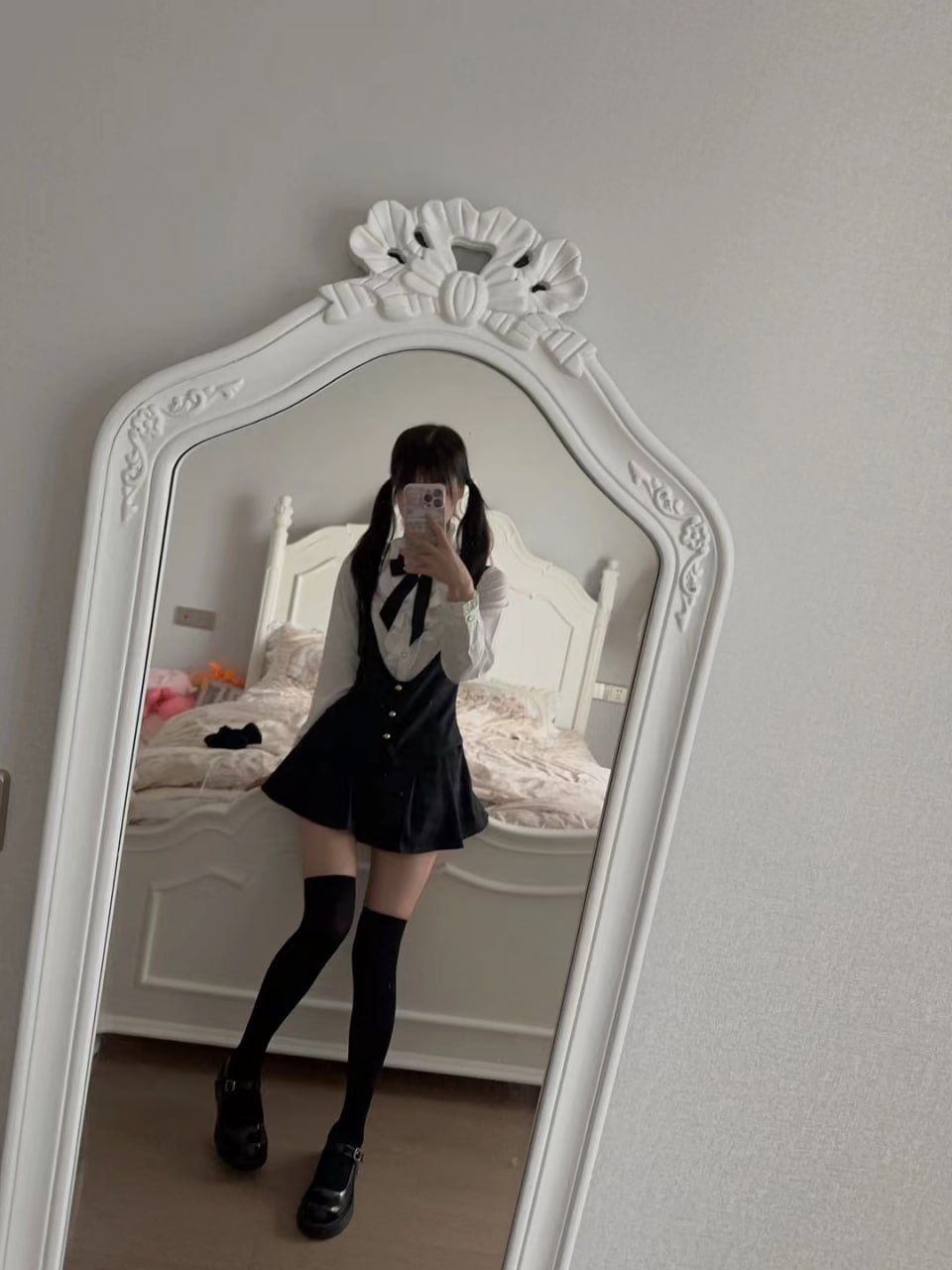 可爱清纯萝莉嫩妹子大尺度私拍收费套图视频