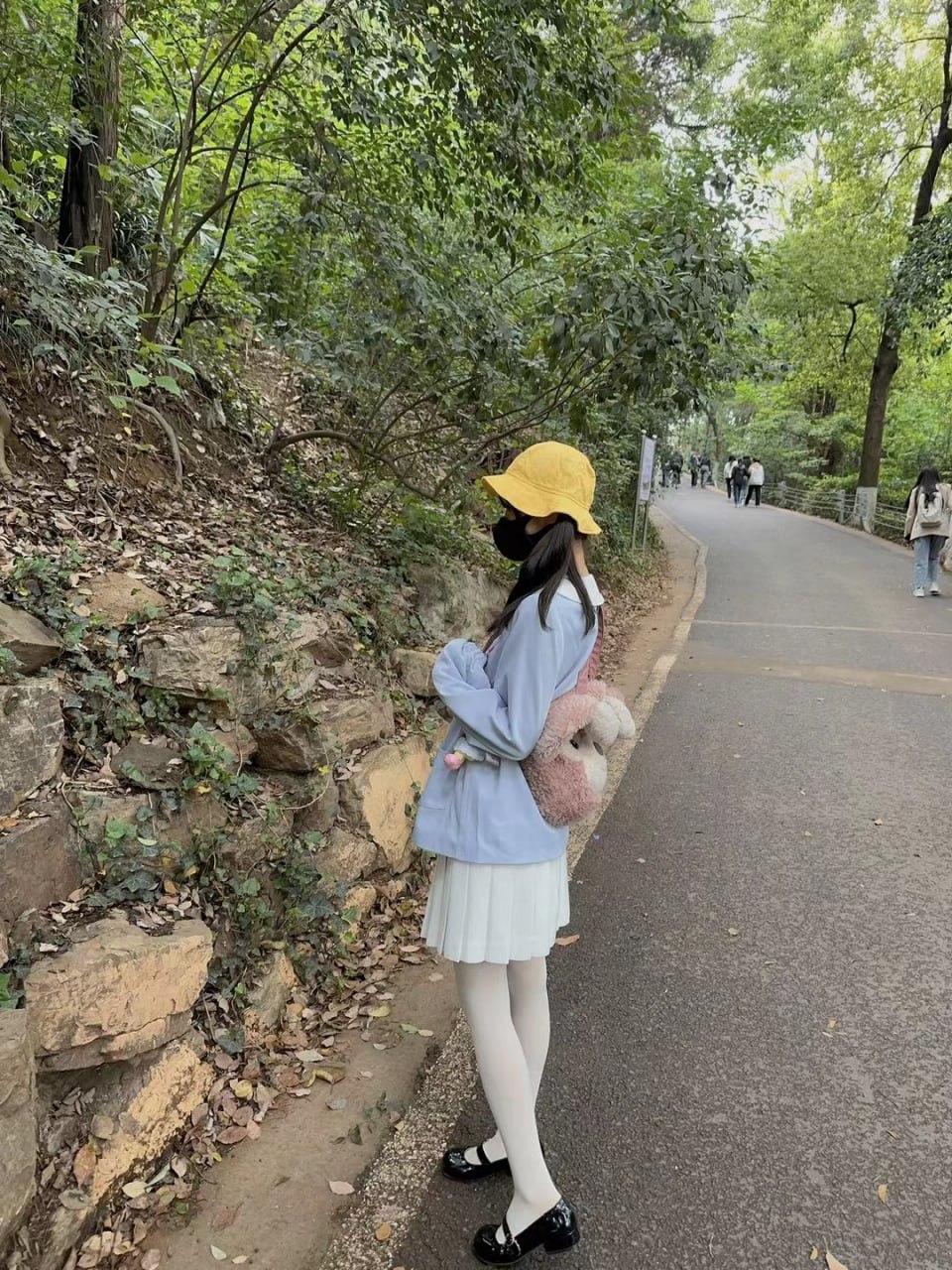 可爱清纯萝莉嫩妹子大尺度私拍收费套图视频