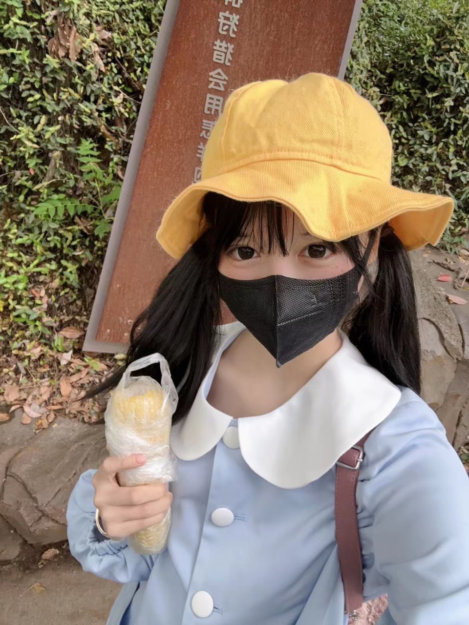 可爱清纯萝莉嫩妹子大尺度私拍收费套图视频