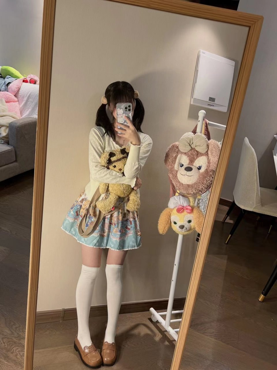 可爱清纯萝莉嫩妹子大尺度私拍收费套图视频