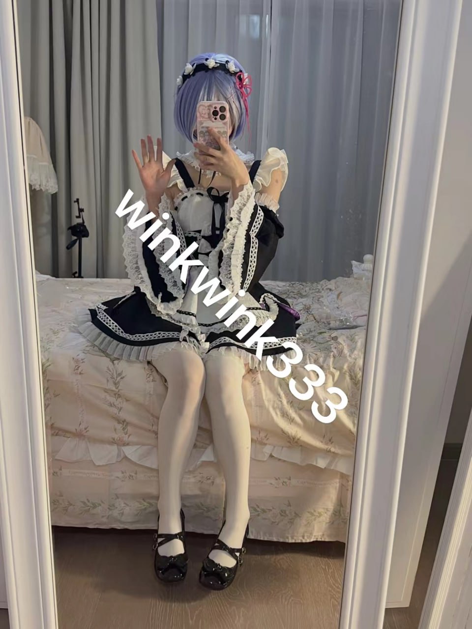 可爱清纯萝莉嫩妹子大尺度私拍收费套图视频