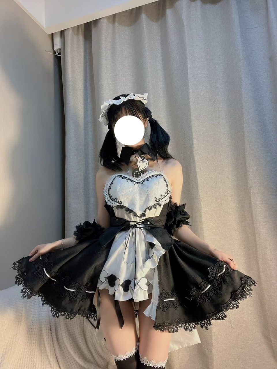 可爱清纯萝莉嫩妹子大尺度私拍收费套图视频