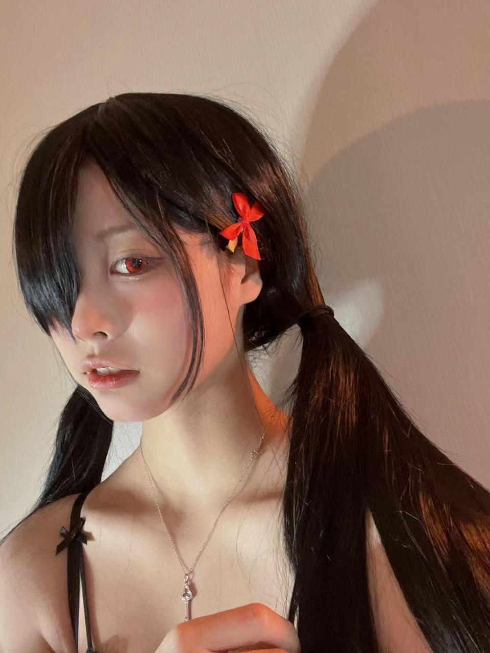 可爱清纯萝莉嫩妹子大尺度私拍收费套图视频