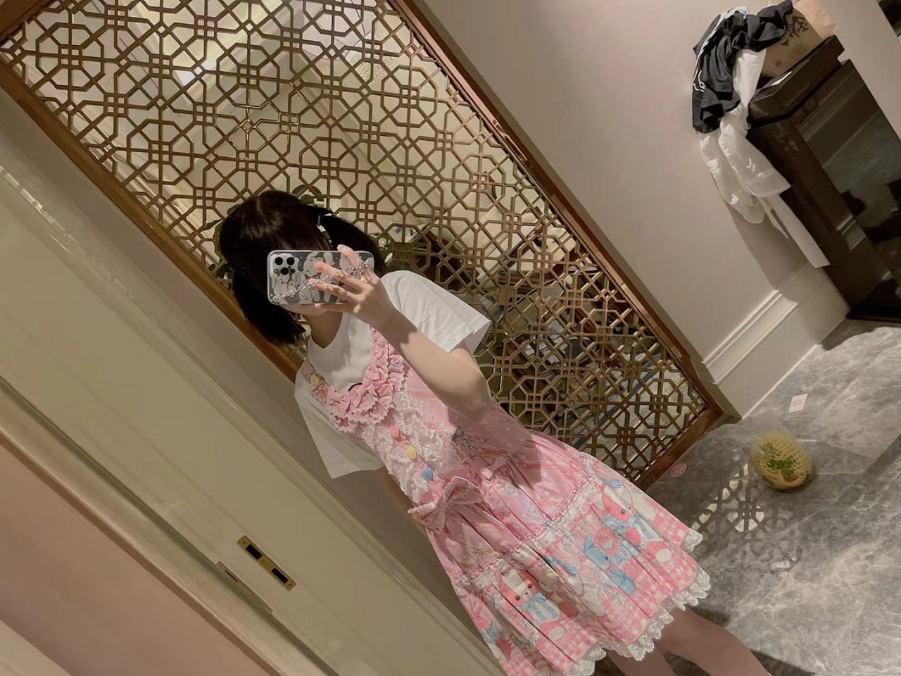 可爱清纯萝莉嫩妹子大尺度私拍收费套图视频