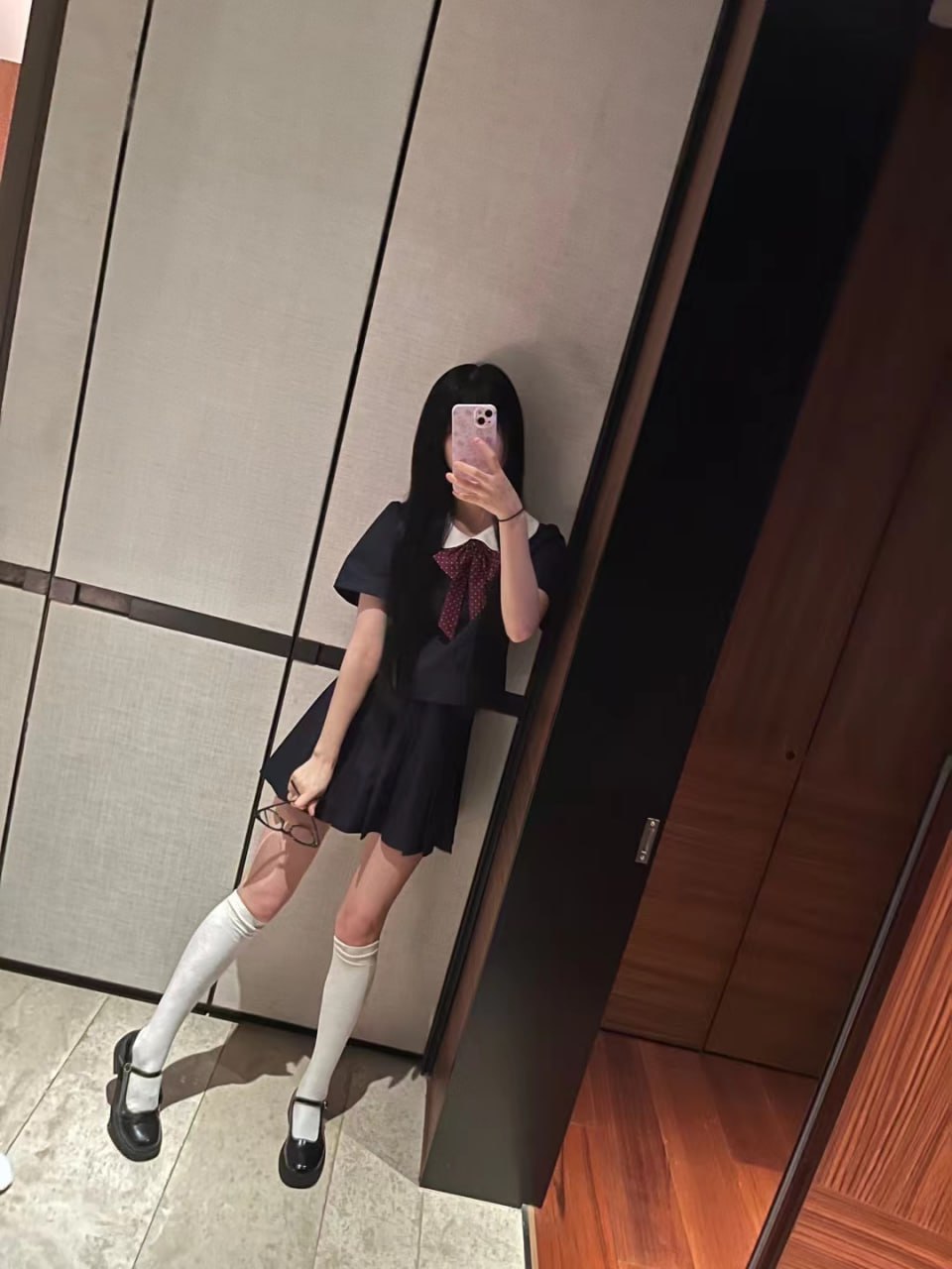 可爱清纯萝莉嫩妹子大尺度私拍收费套图视频