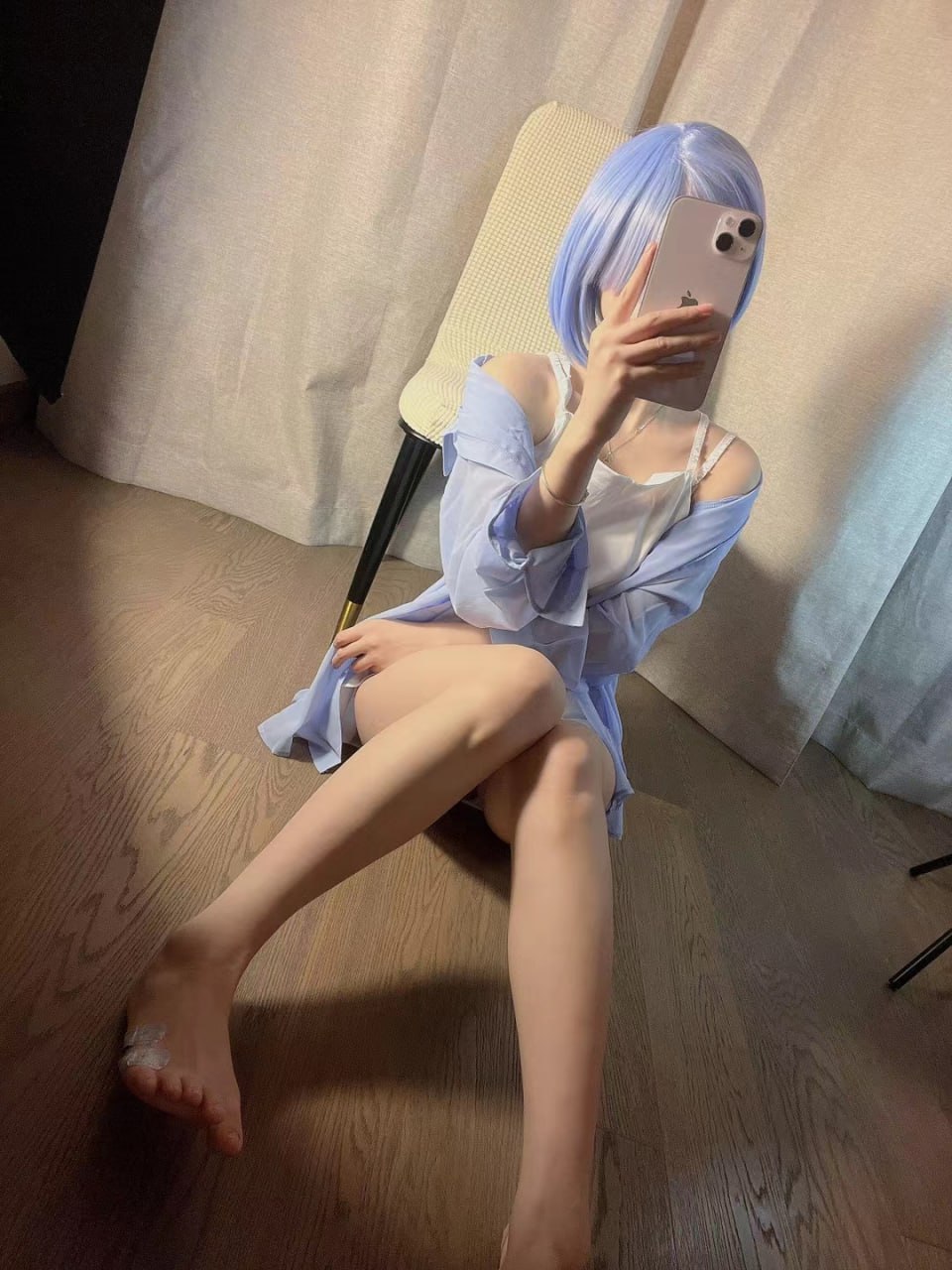 可爱清纯萝莉嫩妹子大尺度私拍收费套图视频