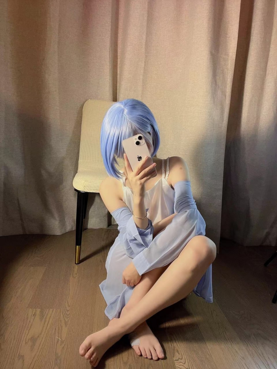 可爱清纯萝莉嫩妹子大尺度私拍收费套图视频