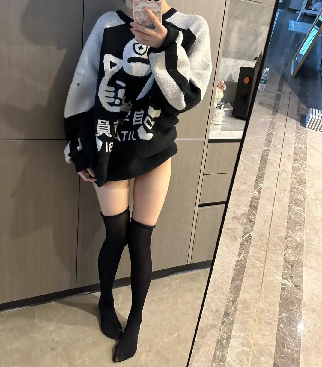 可爱清纯萝莉嫩妹子大尺度私拍收费套图视频