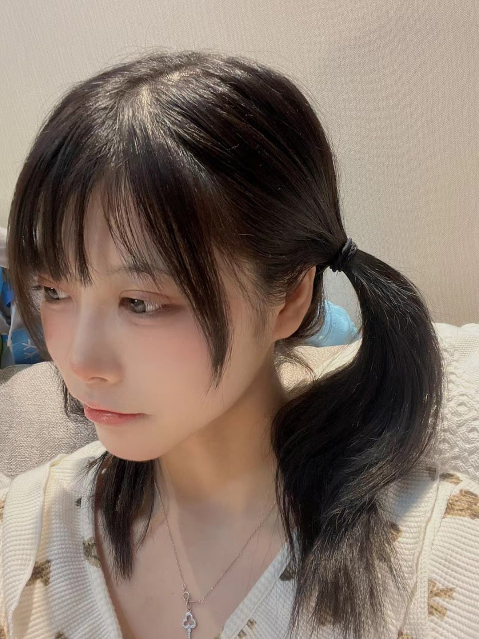 可爱清纯萝莉嫩妹子大尺度私拍收费套图视频