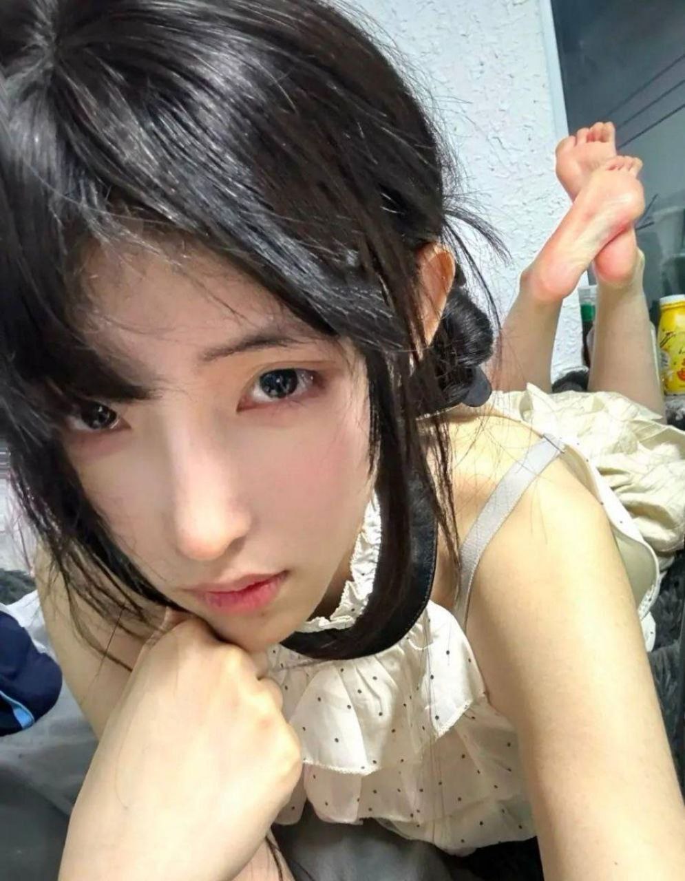 抖音12万粉丝的网红【张人o】自拍给金主的私密照片和视频被曝光泄密