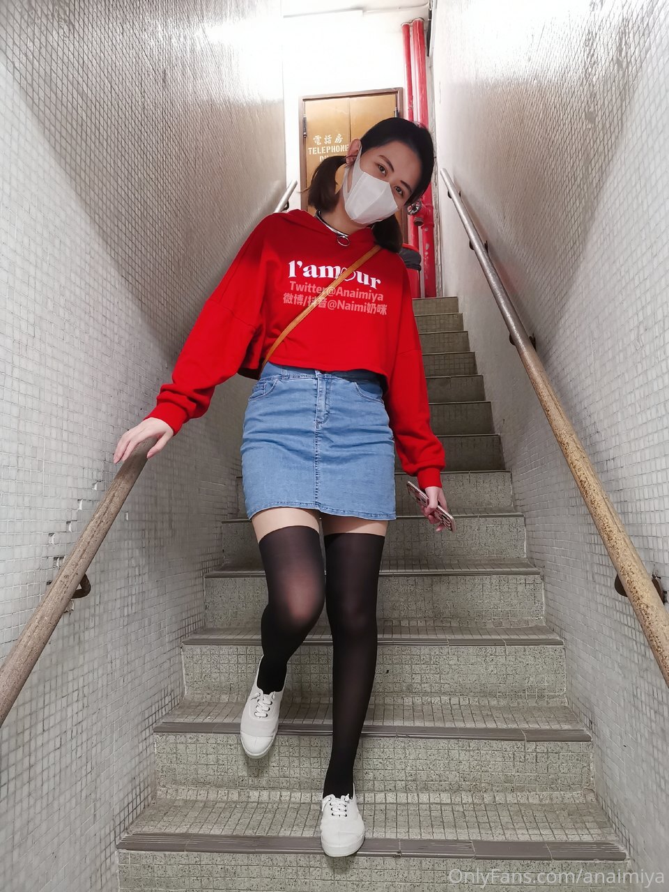 抖音快手全网同名，极品网红福利姬【奶咪】OF订阅收费2部- 楼道露出