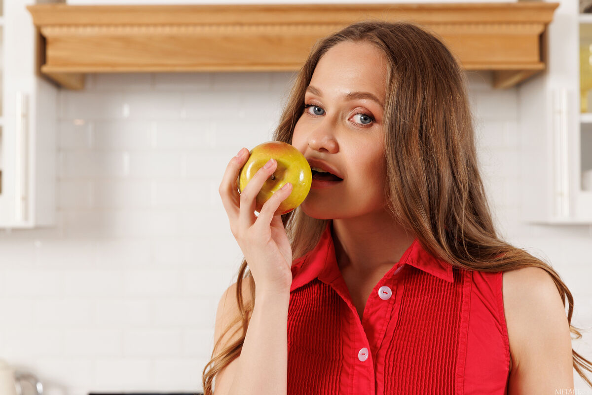 MetArt Eliness - Crimson Spark Part01