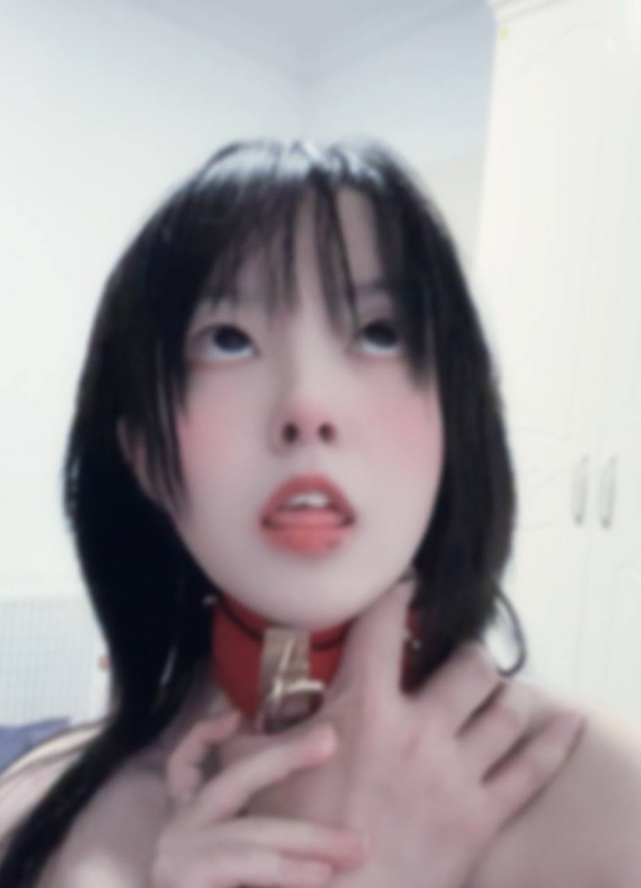 推特极品颜值身材的学生妹自拍，这奶子真不小，颜值高身材极品，简直人间极品