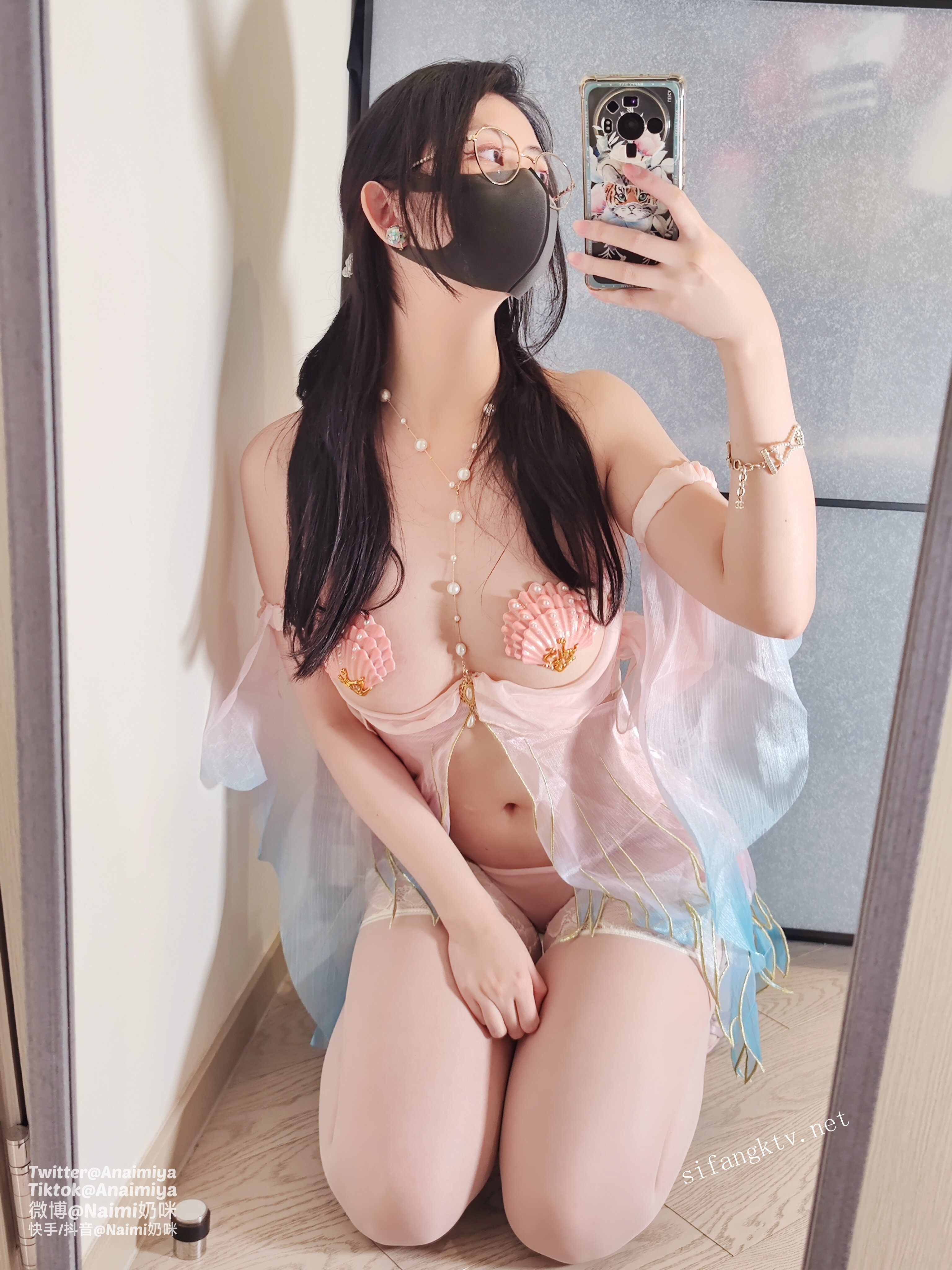 抖音网红反差母狗『奶咪Naimi』最新六月新作裸舞小恶魔+美人鱼性感换装超清4K