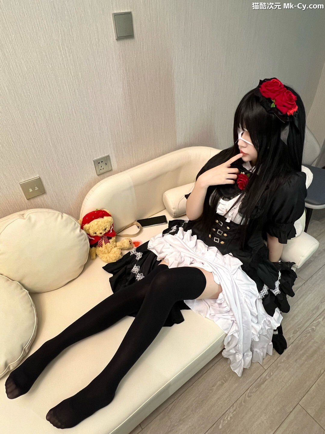 最新网红瓜曝光，抖音二次元卡哇伊可盐可甜高颜美少女【小九酱】露脸定制私拍，美鲍美菊道具自慰啪啪呻吟销魂，撸点很高