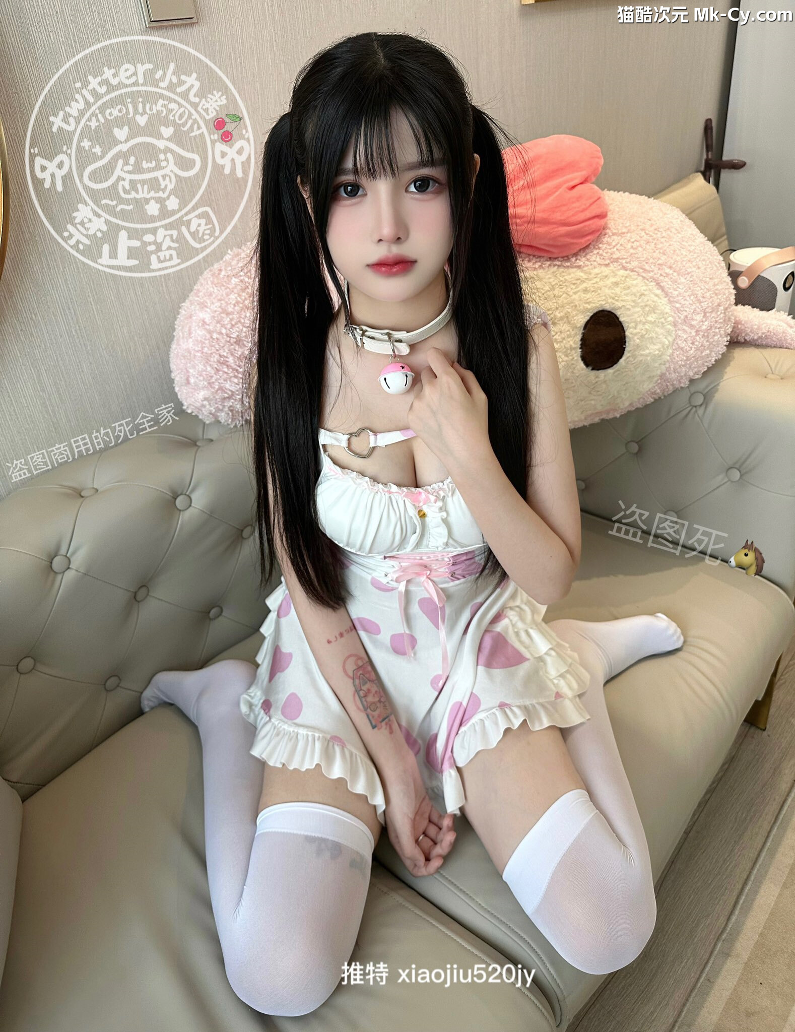 最新网红瓜曝光，抖音二次元卡哇伊可盐可甜高颜美少女【小九酱】露脸定制私拍，美鲍美菊道具自慰啪啪呻吟销魂，撸点很高