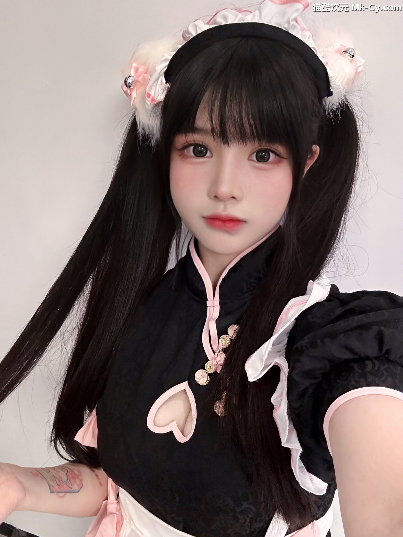 最新网红瓜曝光，抖音二次元卡哇伊可盐可甜高颜美少女【小九酱】露脸定制私拍，美鲍美菊道具自慰啪啪呻吟销魂，撸点很高