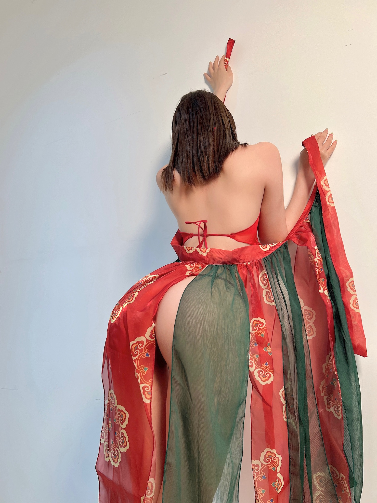 抖音百万网红【陈妮妮】极品美臀微密圈VIP视图福兔迎春