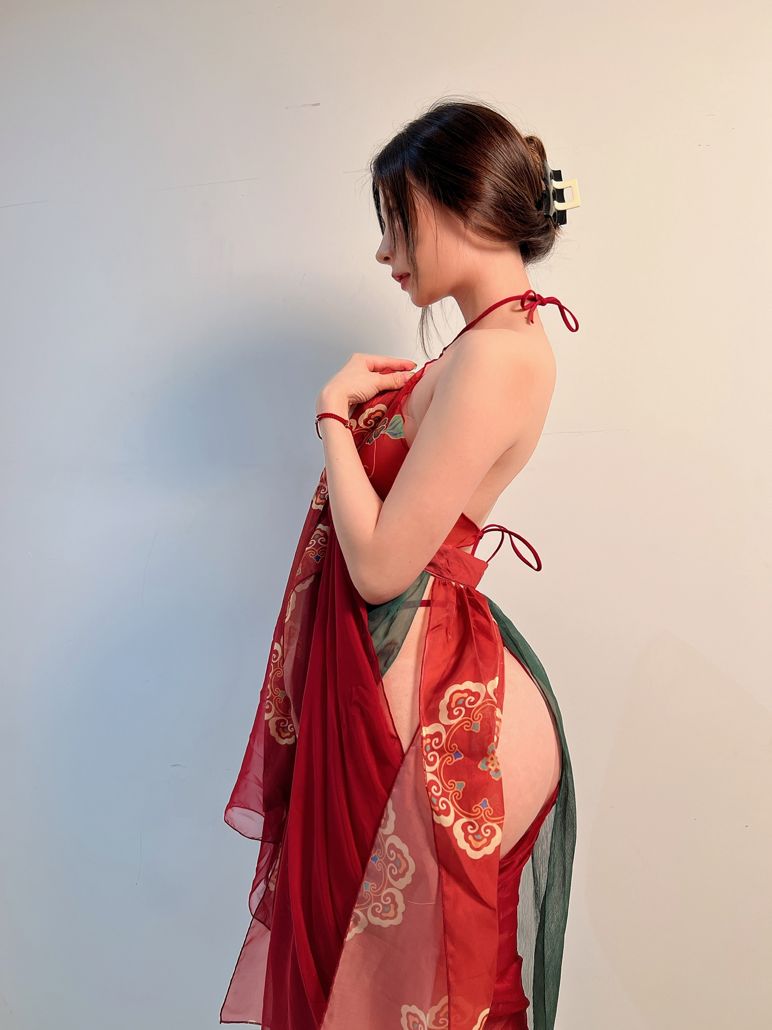 抖音百万网红【陈妮妮】极品美臀微密圈VIP视图福兔迎春