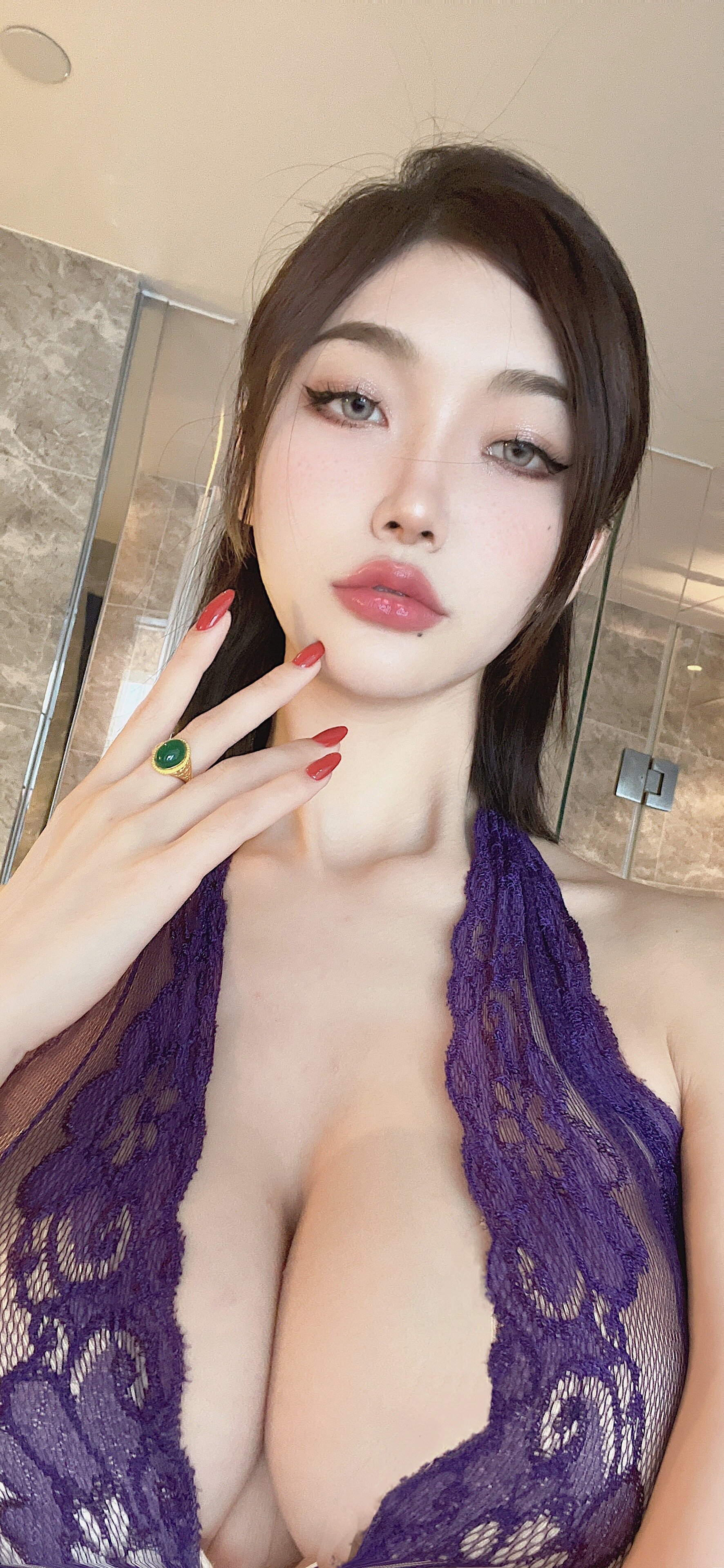 脸红Dearie_ 微密圈全是爱你镜头