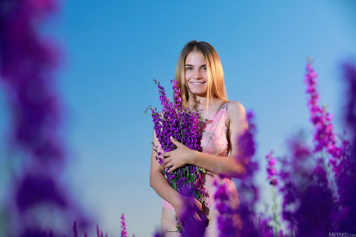 MetArt Dakota Pink - Lavender Fields Part01